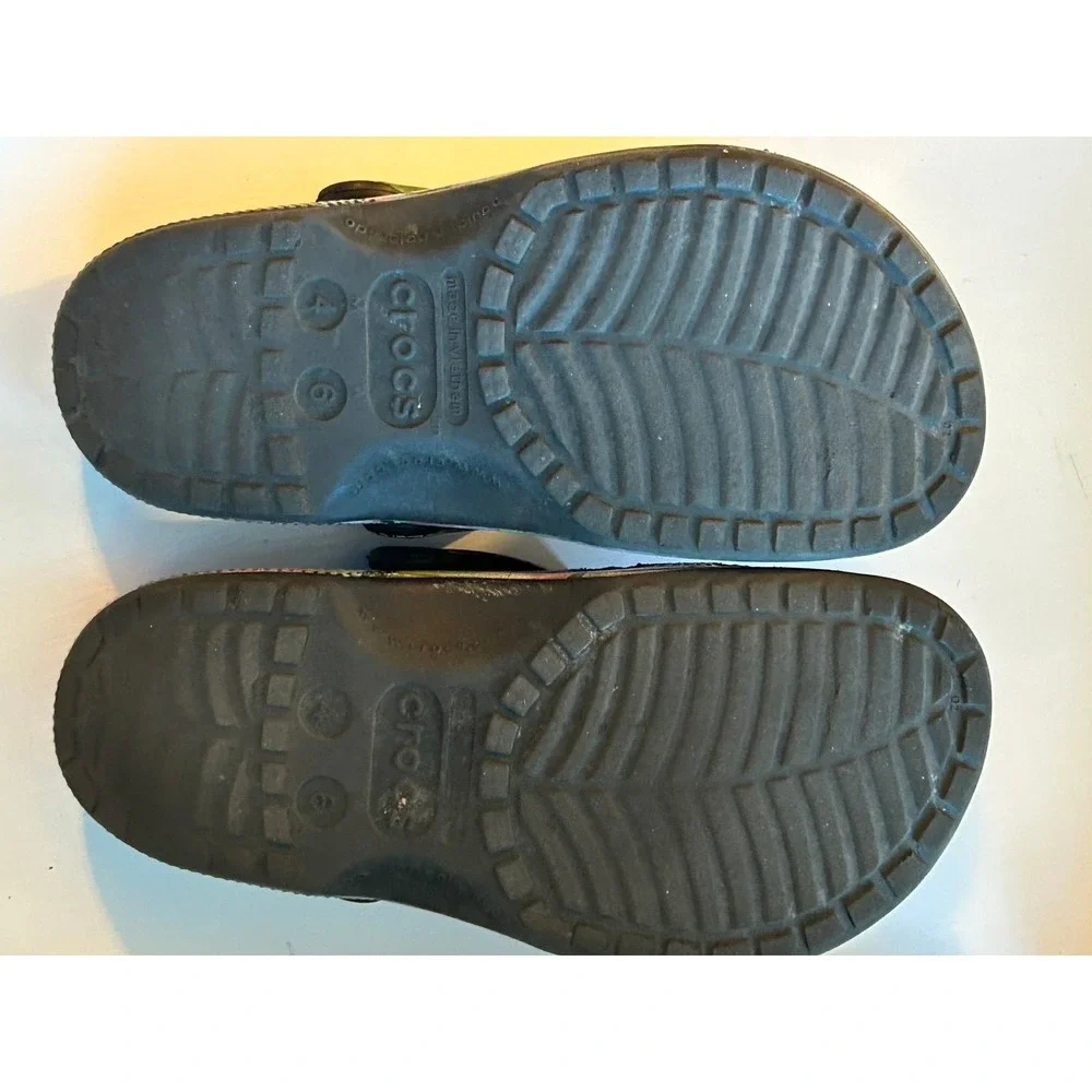 Crocs Classic Clogs Kids‎ Multi Color Abstract Floral Metallic Print Size M4 W6